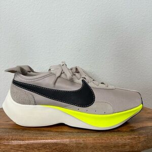 Nike Moon Racer String